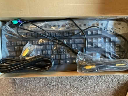 Photo of free Old computer keyboards one unused PROMISED (Hildenborough TN11) #1
