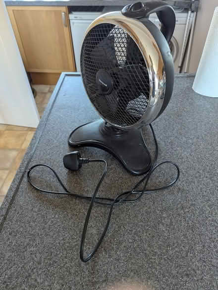 Photo of free Honeywell fan (Guarlford WR14) #3