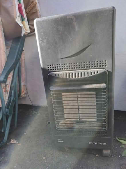 Photo of free Small freestanding gas heater (Critchill, Frome) #1