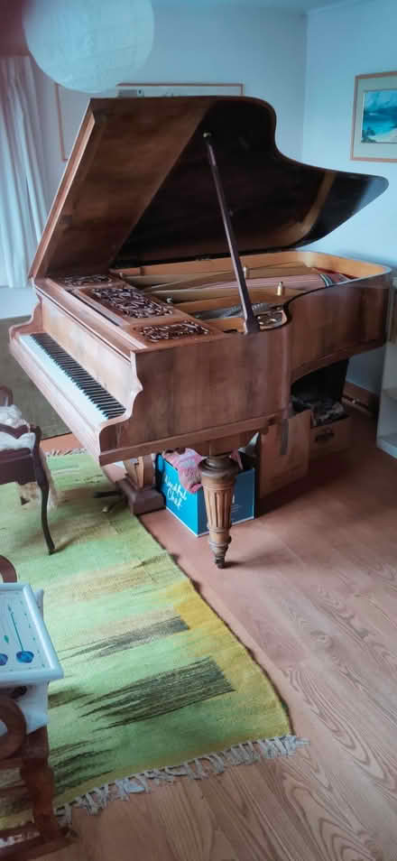 Photo of free Baby Grand Piano (Steventon SY8) #1