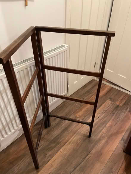 Photo of free “Antique” clothes horse (Highbury New Park N5) #1