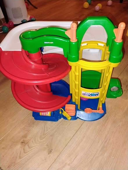 Photo of Kids car garage (billericay CM12) #2