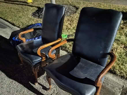 Photo of free Curb alert: Two chairs (S of Ypsi) #1