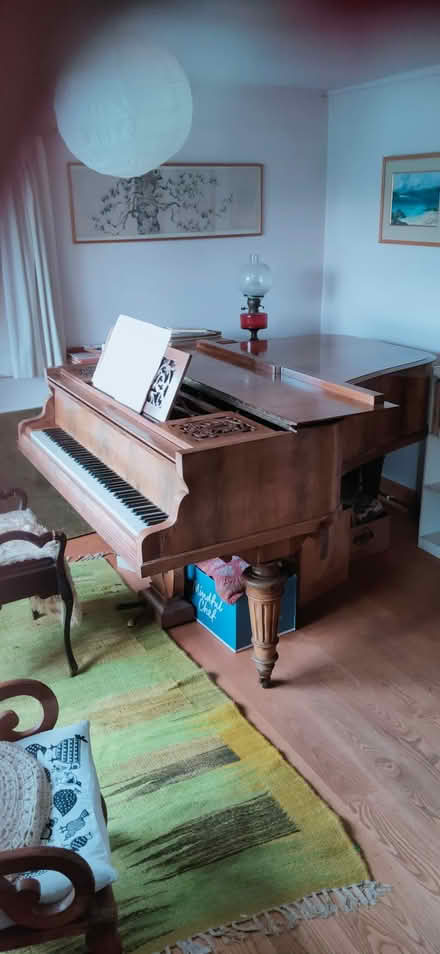 Photo of free Baby Grand Piano (Steventon SY8) #2