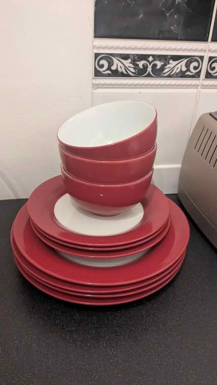 Photo of free Crockery/ Dining Set (Oxhey, WD19) #1