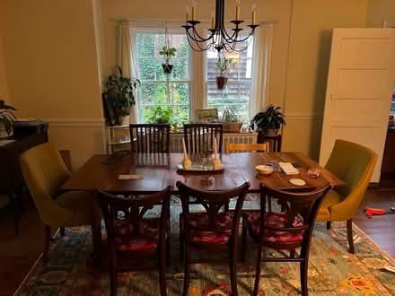 Photo of free Dining room Chandelier (Roland park/Evergreen) #1