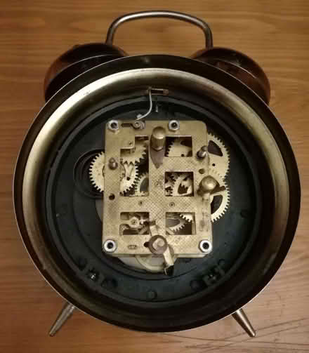 Photo of free Wind-up Alarm Clock (Westhoughton BL5) #3