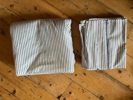 Photo of free King size duvet cover and 4x pillow (South Bank SE1) #1