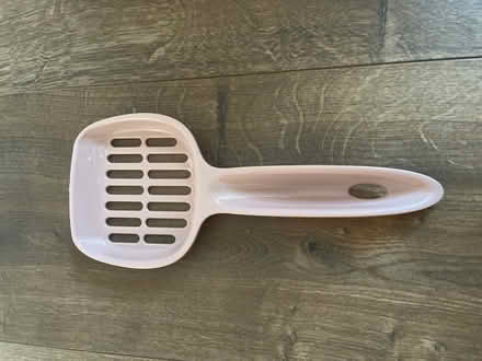 Photo of free Cat Litter Scoop (Chesterton OX26) #1