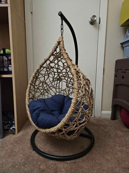 Photo of free hanging cat bed (North Denton (288 & 2164)) #1