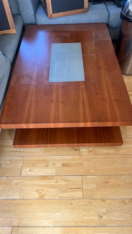 Photo of free Large coffee table (SE17) #1