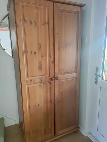 Photo of free Wardrobe (CR0 New Addington) #1