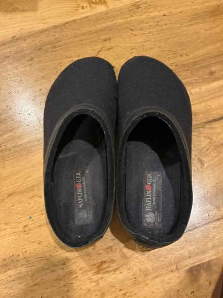 Photo of free wool slippers women size 8 (NW Evanston) #1