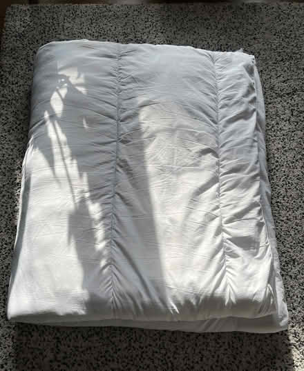 Photo of free Virtually new superking duvet (Sale M33) #2