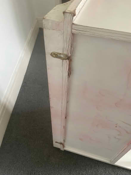 Photo of free Hanging cabinet for project/upcycling (Twickenham TW2) #4