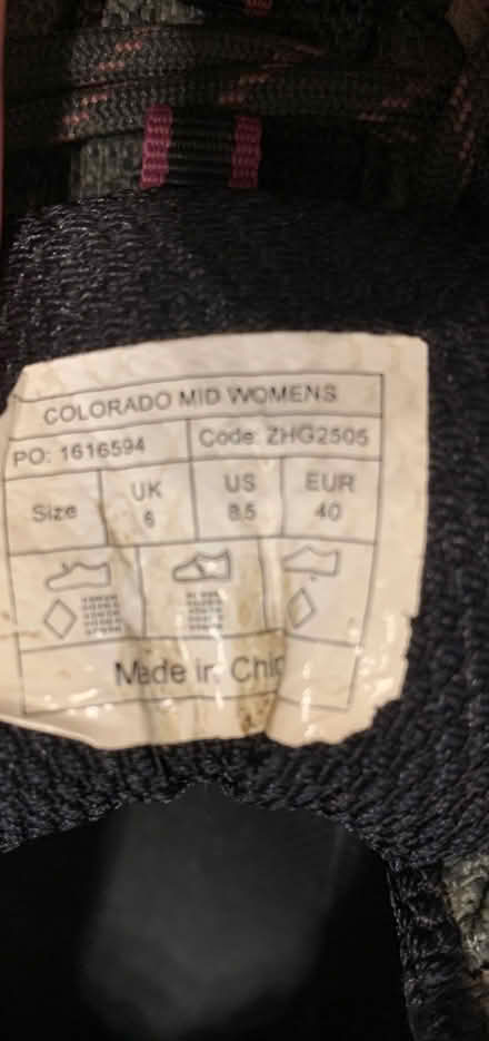 Photo of free Women's walking boot size 6 (Northenden M22) #2