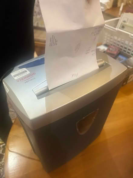 Photo of free Electric Paper Shredder (Cropston LE7) #1