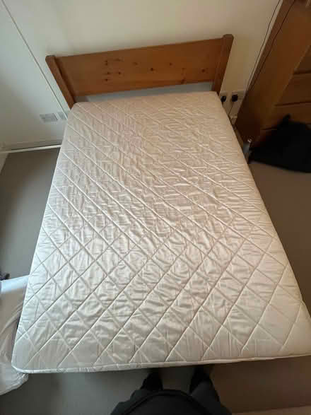 Photo of free Double mattress (4’ 6) (London Fields E8) #3