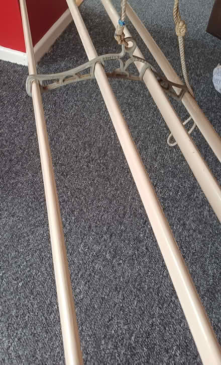 Photo of free Hanging pulley maid (Hemel hempstead) #2