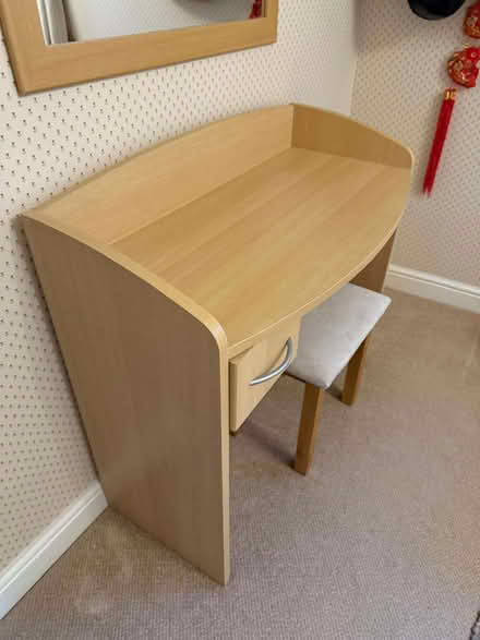 Photo of free Dressing table, stool and mirror (IP2) #3
