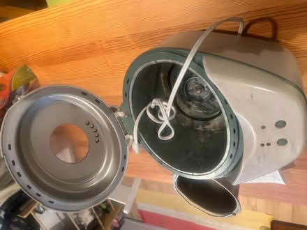 Photo of free bread maker (near ossington subway) #3