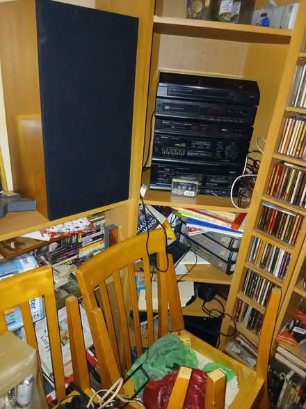 Photo of free Hi fi system (Snaresbrook E11) #1
