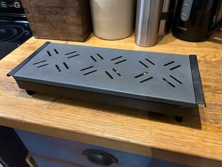 Photo of free Plate warmer (Hastings TN35) #1