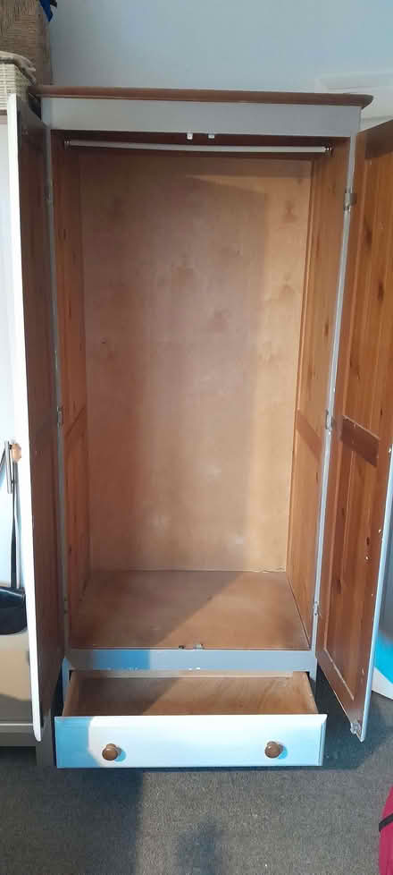 Photo of free Wardrobe (Holmer Green HP15) #2