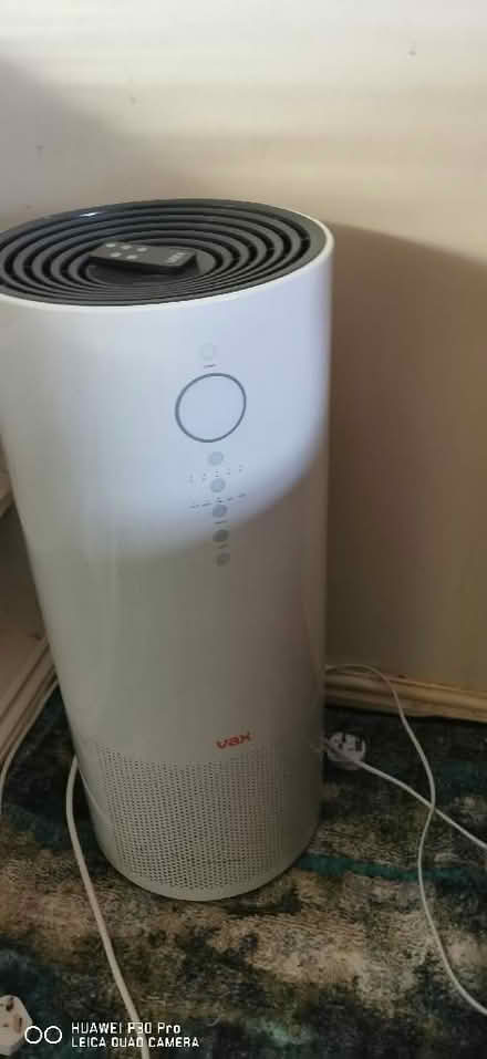 Photo of free Vax giant air purifer. with remote (Straiton EH20) #1
