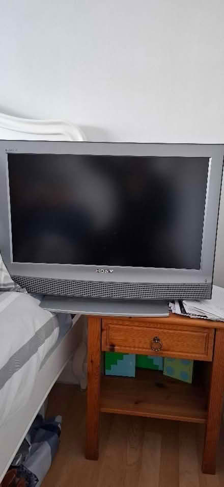 Photo of free Sony Bravia Tv (High Brooms TN4) #1