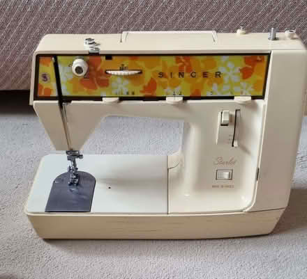 Photo of free singer starlet sewing machine (Horndean PO8) #1