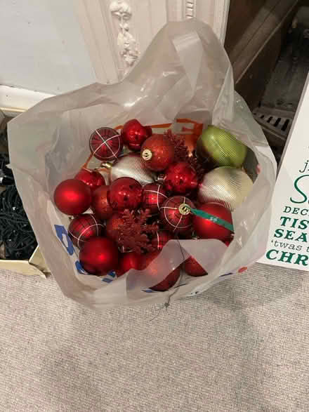 Photo of free Christmas decorations (Twickenham TW1) #4