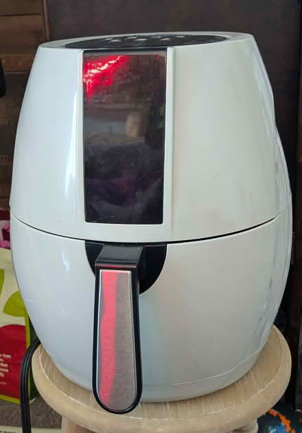 Photo of free Air Fryer (Mammoth Rd, Dracut) #1