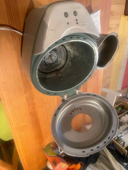 Photo of free bread maker (near ossington subway) #2