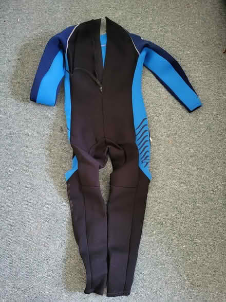 Photo of free Mens Large Wetsuit (Langport TA10) #1