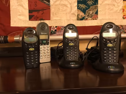 Photo of free DECT PHONES, can be added to other DECT sets (College Town GU47) #4