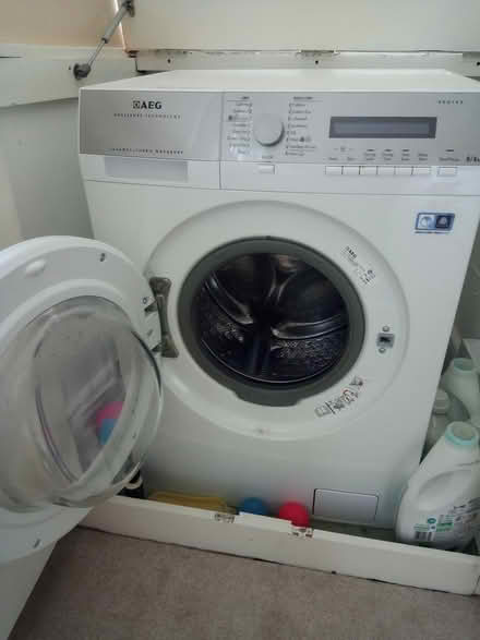 Photo of free Washer/dryer (SN8 Burbage) #3