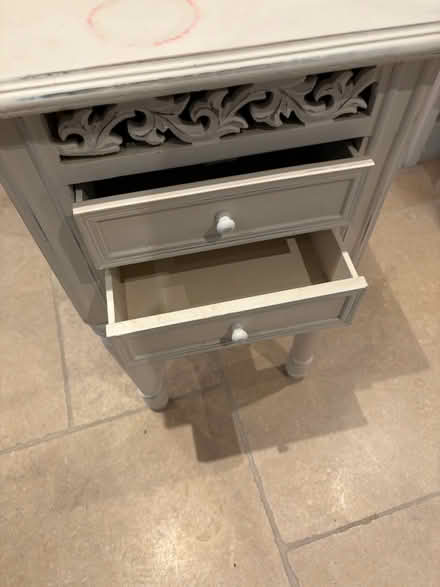 Photo of free Side table (HP10 Penn) #1