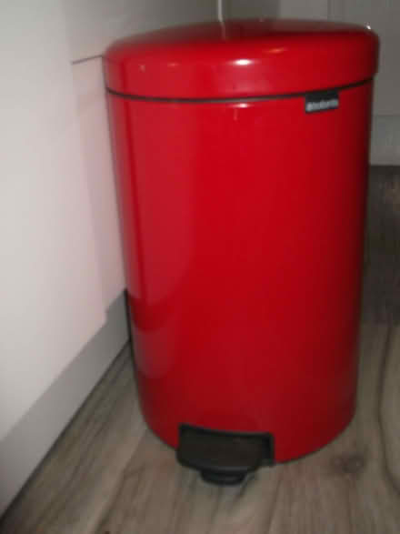 Photo of free Pedal bin (Ainsdale PR8) #1