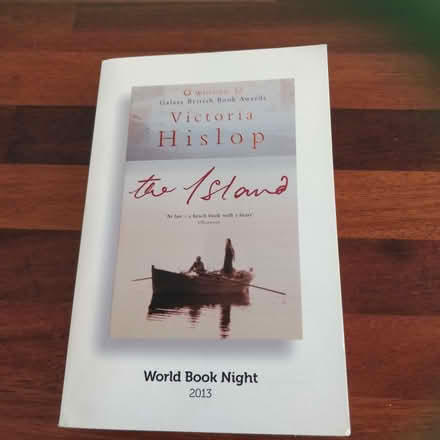 Photo of free Fiction Paperback - The Island by Victoria Hislop (Tupsley HR1) #1