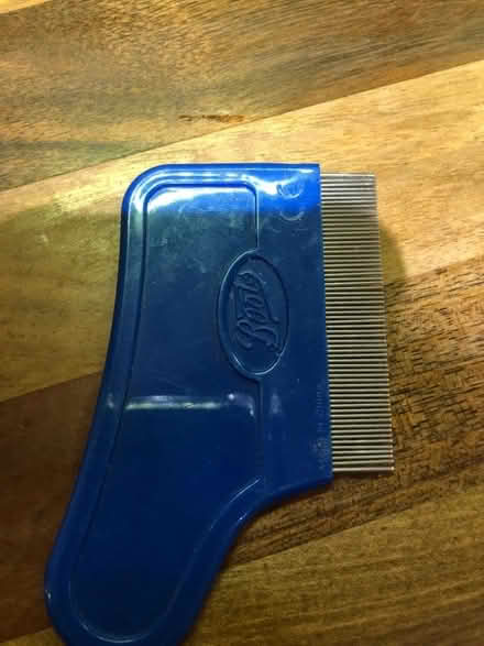 Photo of free Headlice / nit comb (Stroud GL5) #1