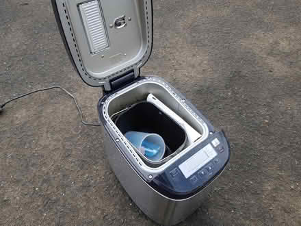 Photo of free Panasonic breadmaker (Colinton EH14) #2