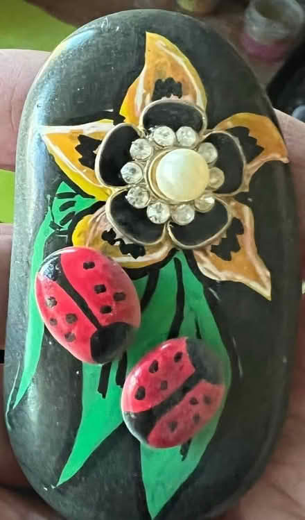 Photo of Broken or old costume jewellery (Bromley BR2) #2