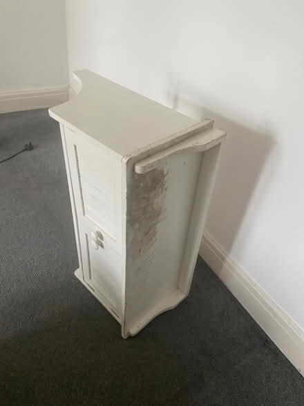 Photo of free Hanging cabinet for project/upcycling (Twickenham TW2) #3