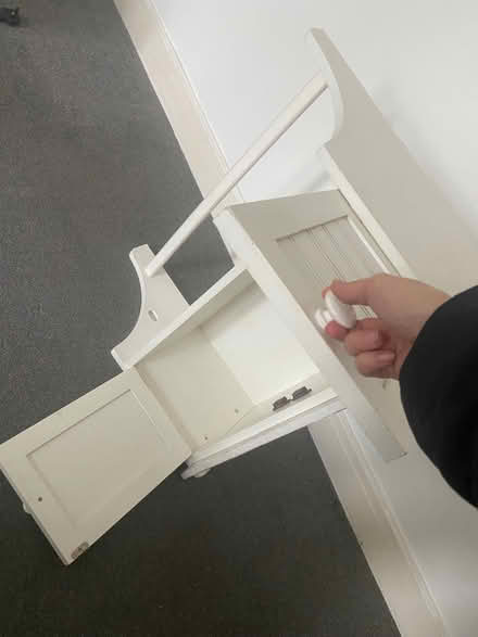 Photo of free Hanging cabinet for project/upcycling (Twickenham TW2) #2