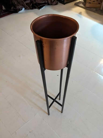 Photo of free Tall Plant Stand (SE3) #1