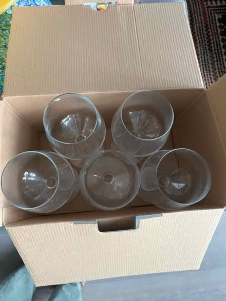 Photo of free wine glasses (Mount Vernon Triangle) #3