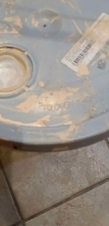Photo of free latex paint (near Kuhl and Reaville) #2
