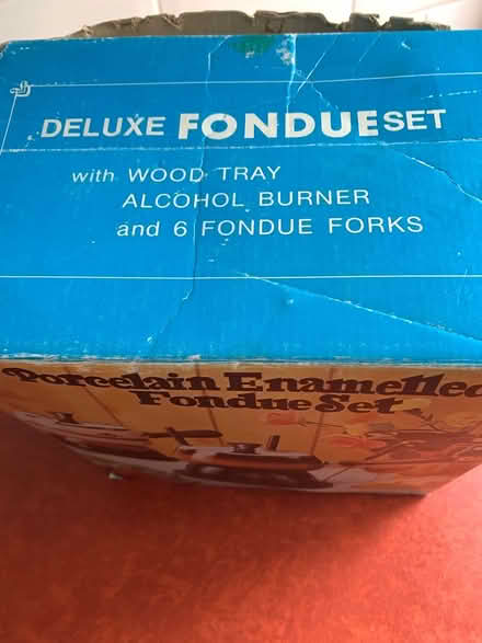 Photo of free Vintage (1970s?) complete fondu set (Heybridge- CM9) #2
