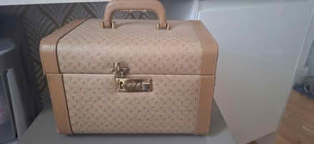 Photo of free Jane Shilton travel case (Streatham SW16) #1